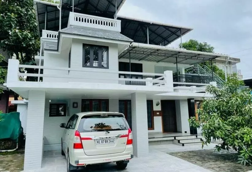 Hisham Villa