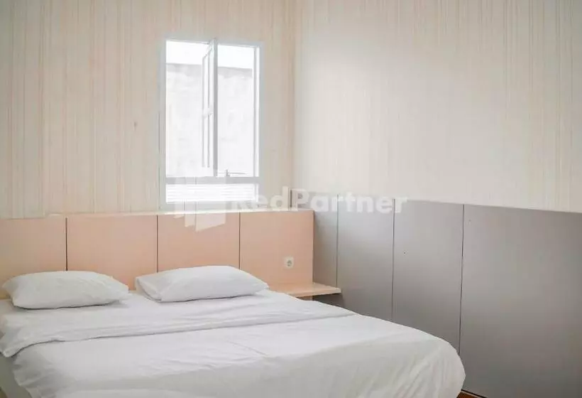 Hotelli Dmanggo Guest House Syariah Redpartner
