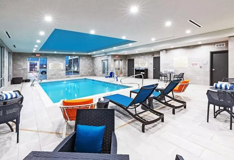 Hotelli Hampton Inn & Suites Canyon