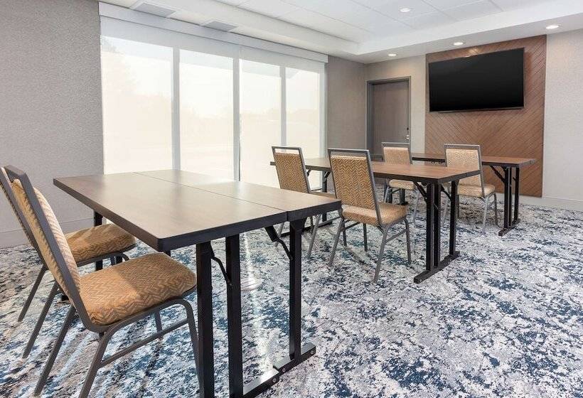 酒店 Hampton Inn & Suites Santa Rosa Sonoma Wine Country