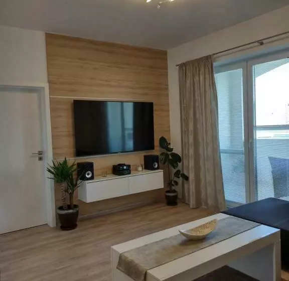 Karina Apartman