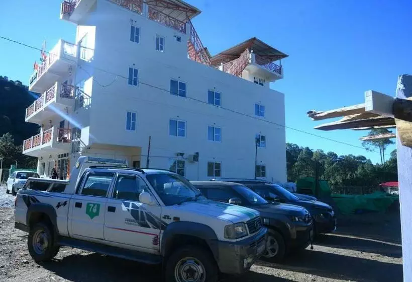 Majatalo Kafal Gates