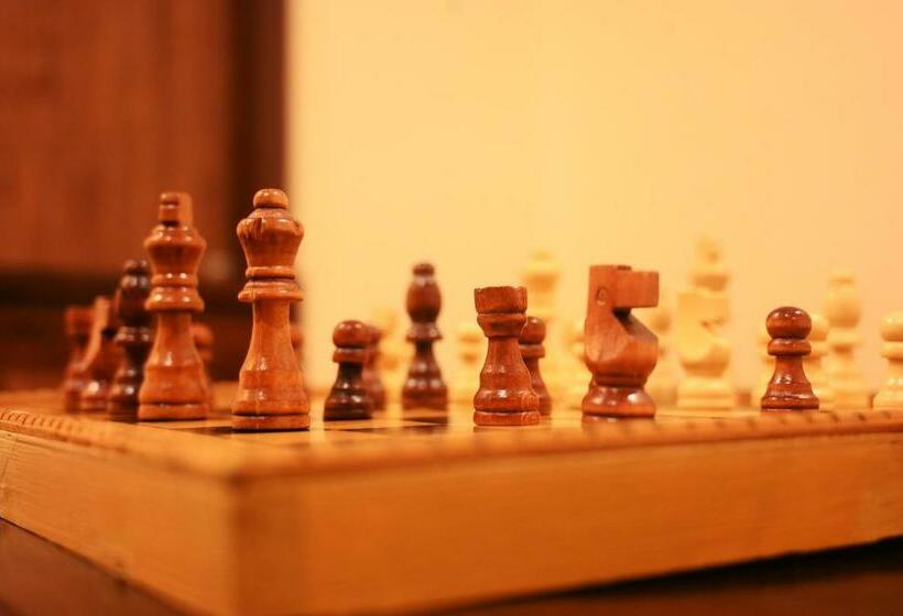 Majatalo Kafal Gates