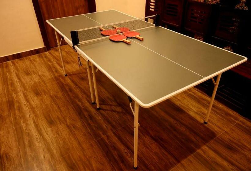 Majatalo Kafal Gates