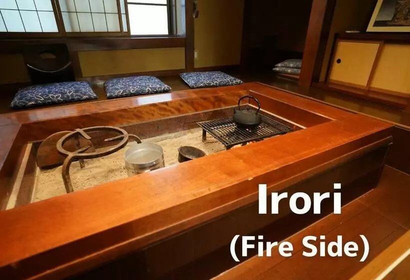 Ryokan Hostel Murasaki
