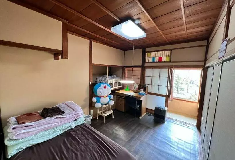 Ryokan Hostel Murasaki
