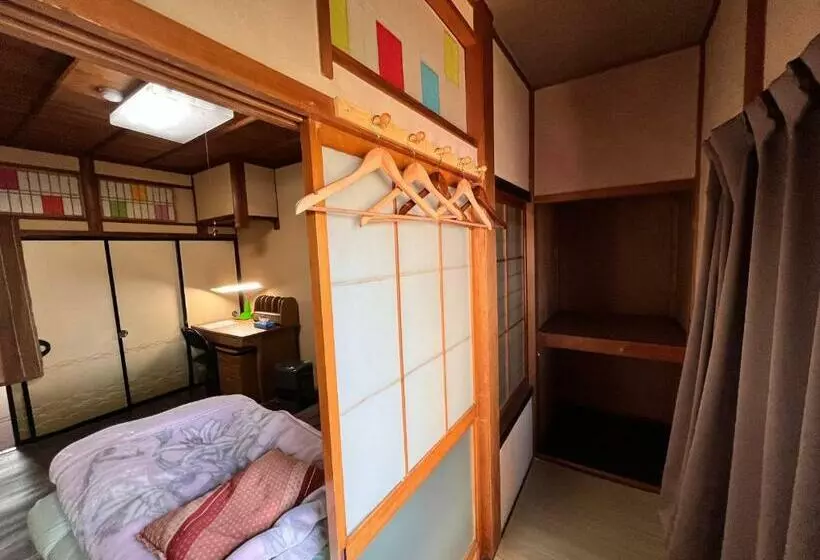 Ryokan Hostel Murasaki