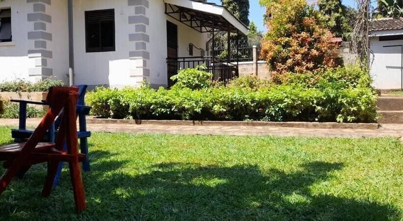 تختخواب و صبحانه Aivilo Home