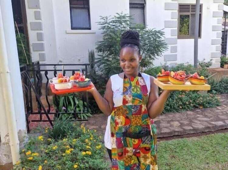 تختخواب و صبحانه Aivilo Home