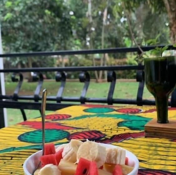 تختخواب و صبحانه Aivilo Home