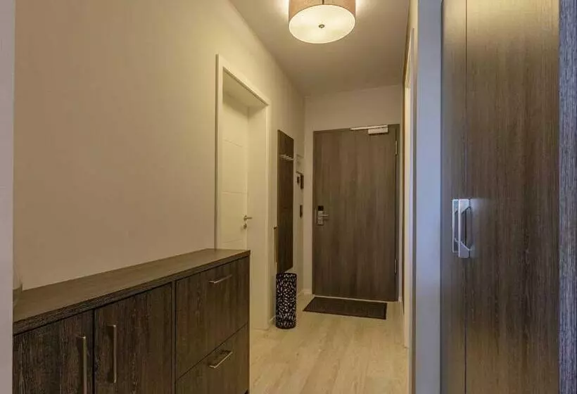 Boddensonne In Der Alten Seefahrtschule