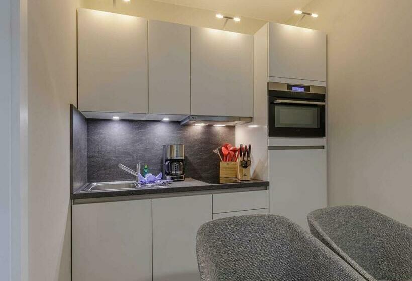 Boddensonne In Der Alten Seefahrtschule