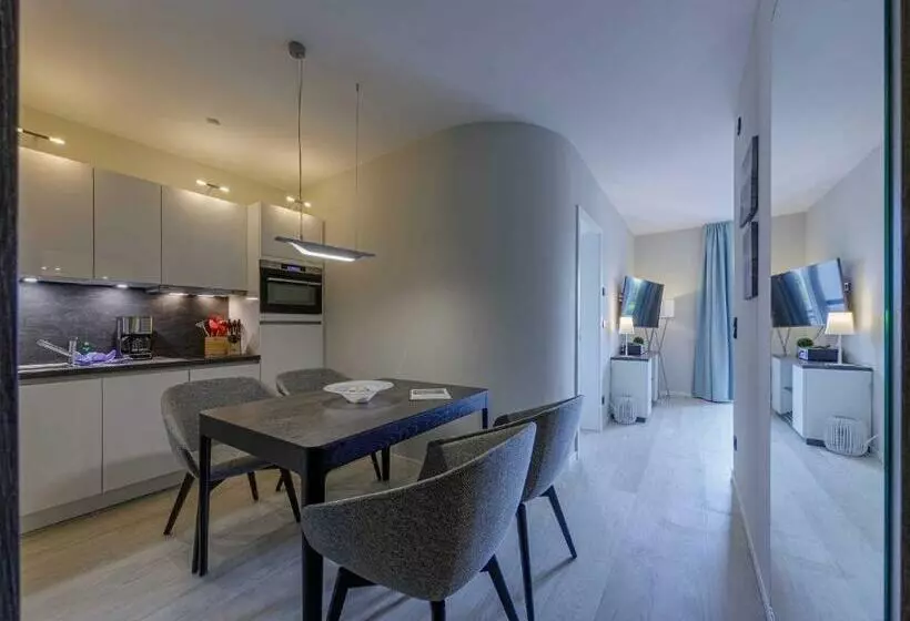 Boddensonne In Der Alten Seefahrtschule