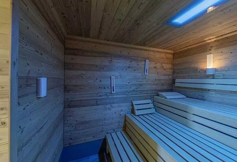 Boddensonne In Der Alten Seefahrtschule