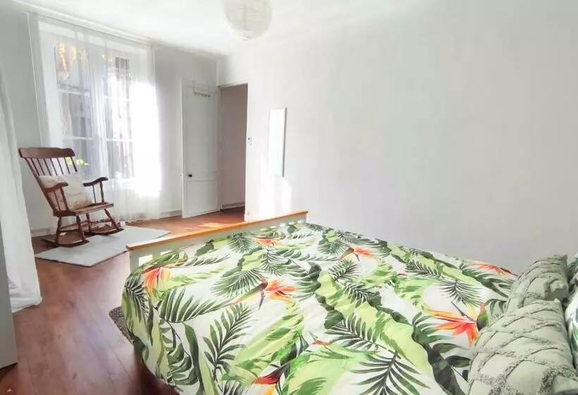 Number 22   Le Dorat   Apartment One With Garden & Free Parking