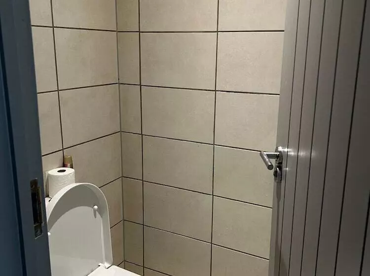 Captivating 2 Bed Apartment In Brentwood