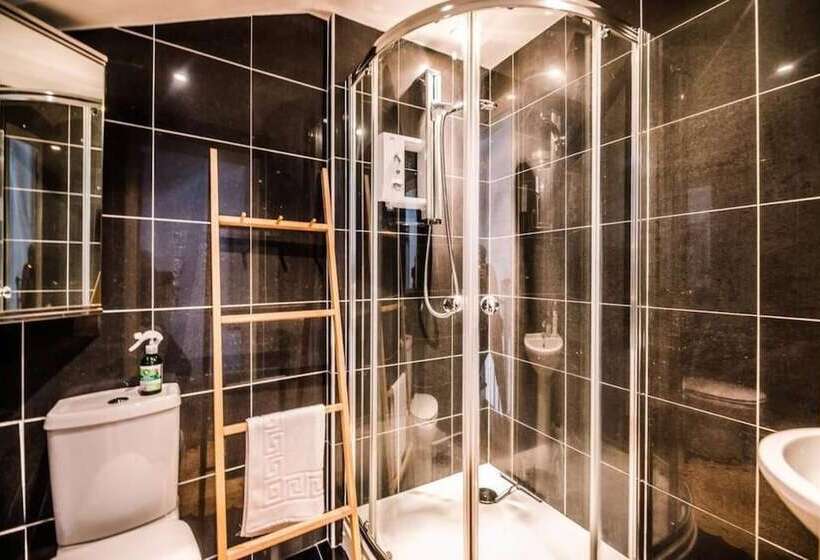 Holly Cottage In Bury St Edmunds