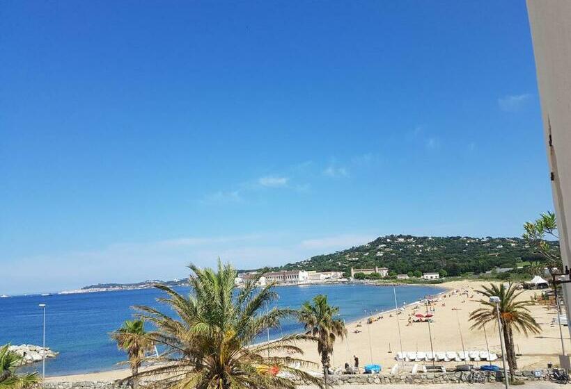 Magnifique 2 Pièces Vue Port Et Mer