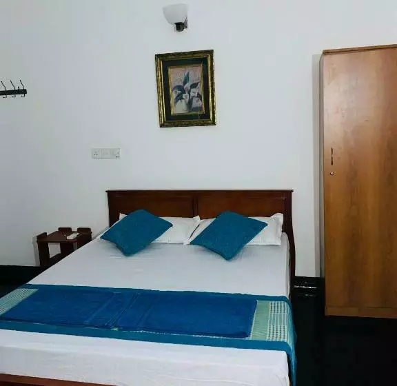 پانسیون New Serenity Inn