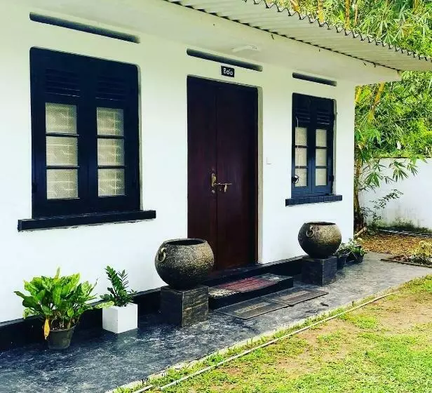 پانسیون New Serenity Inn