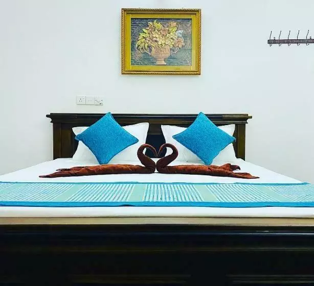 پانسیون New Serenity Inn