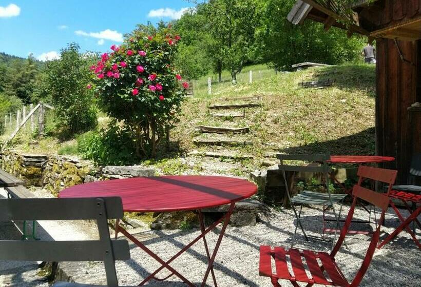 Общежитие Les Repaires