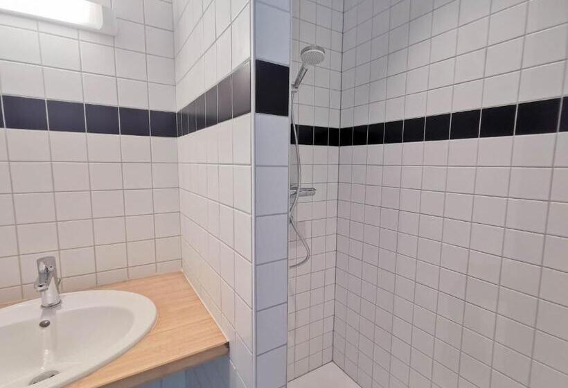 Общежитие Les Repaires