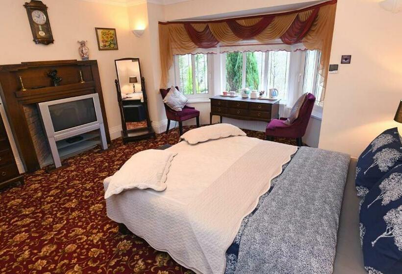 Bed and Breakfast Luxury Suite In Quiet Countryside Location