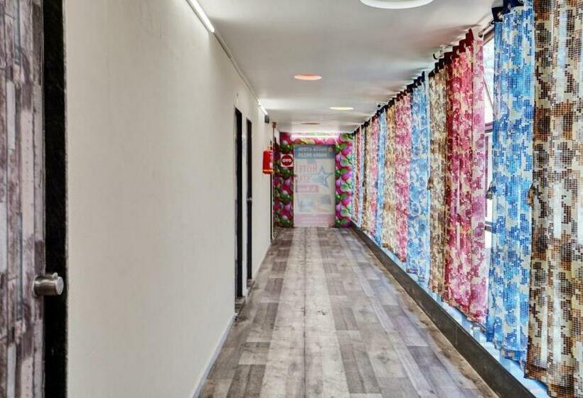 هتل Oyo 92781  Blue Star