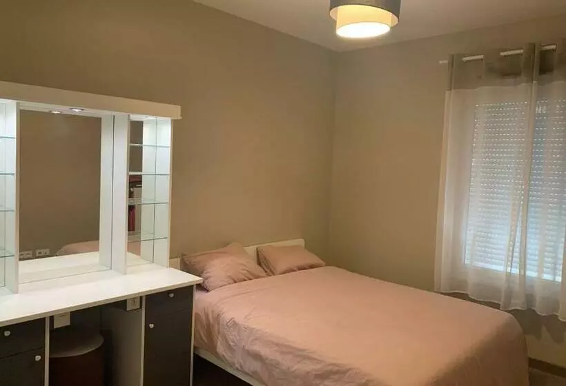 Luxurious Flat In Bondy