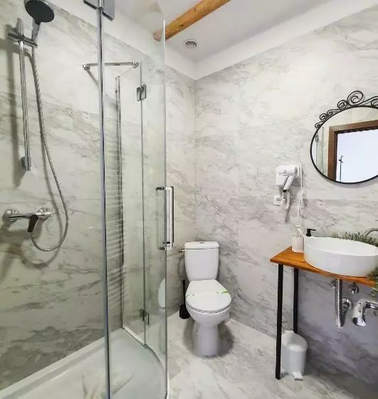 Majatalo Domeniul Acasa In Vadu Izei Maramu