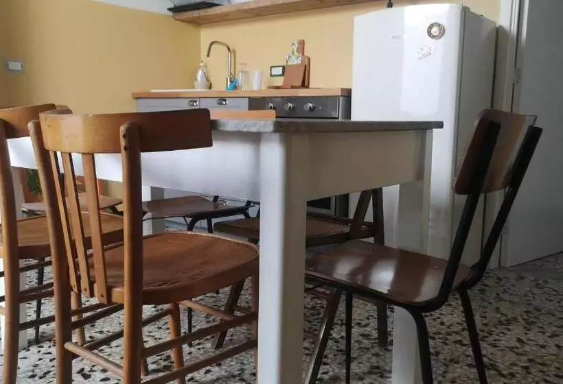 Majatalo Le Case Camera Doppia Con Bagno Privato, Uso Di Cucina E Terrazza