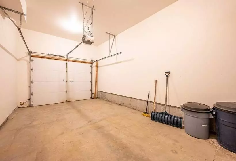 Trapper S Lodge   4 Bd Wgreat View, Private Hot Tub