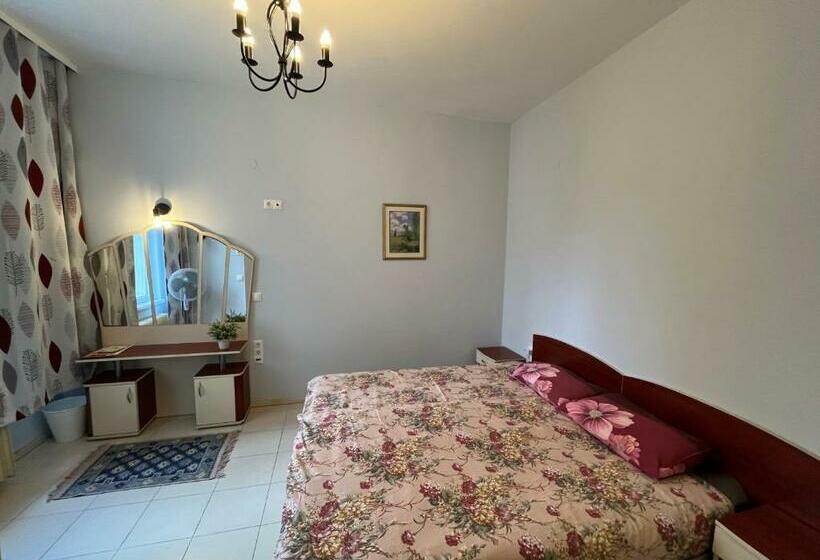 113 In Sofia With 2br And 2 Full Bath
