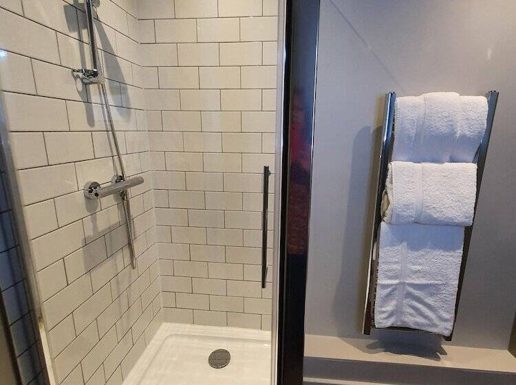 ユースホステル The Coach And Horses