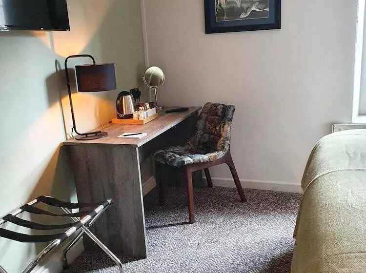 ユースホステル The Coach And Horses