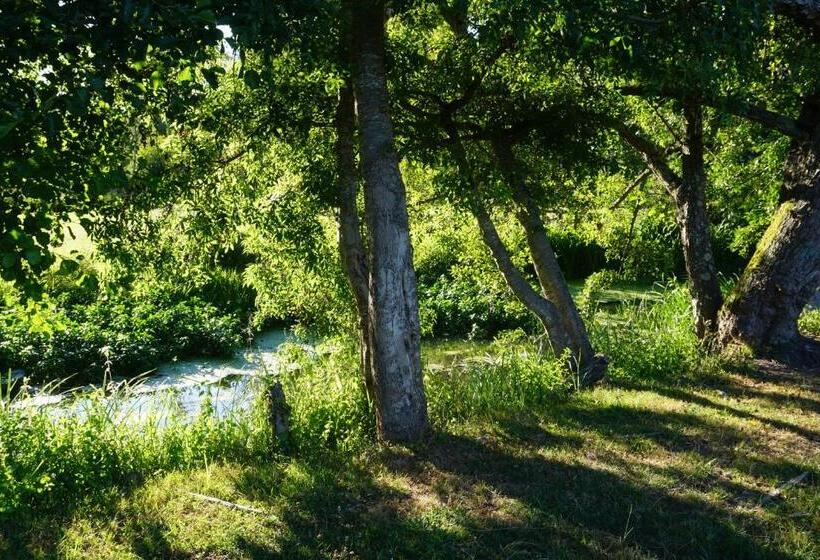 مبيت وإفطار Le Moulin De Moquesouris   Chambres D Hôtes Et Table D Hôte