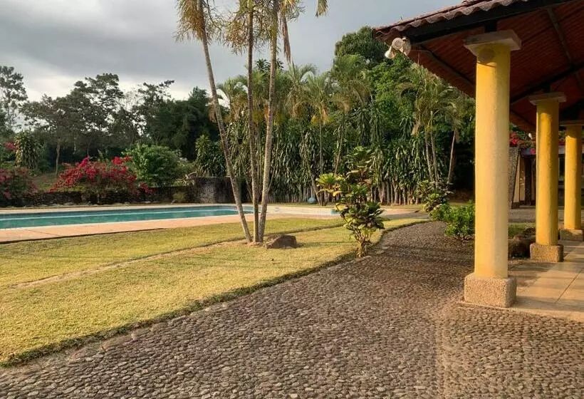 Casa 3 A 5 Min Del Irtra