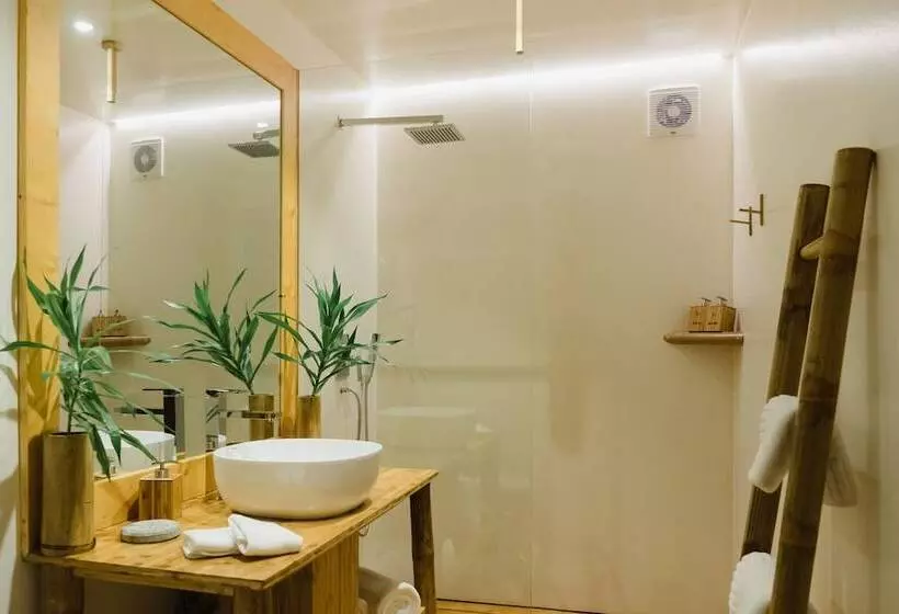 هتل Ecoboo Maldives