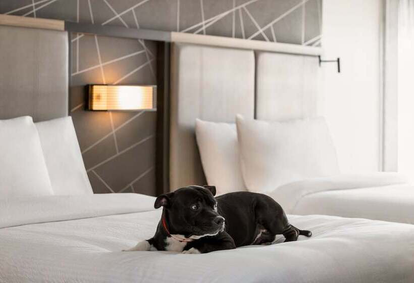 Отель Springhill Suites By Marriott Camp Hill