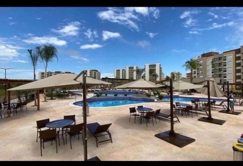 استراحتگاه Praias Do Lago   Caldas Novas