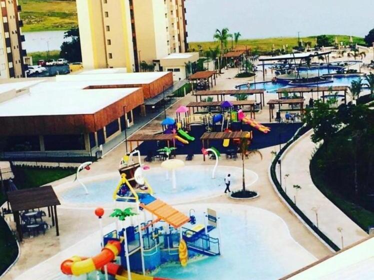 استراحتگاه Praias Do Lago   Caldas Novas