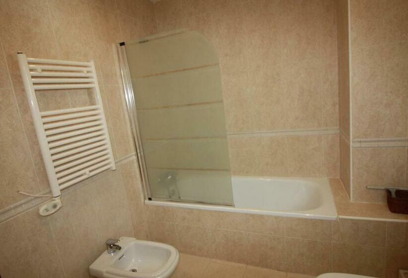 Remarkable 3 Bed House In Alhaurin El Grande