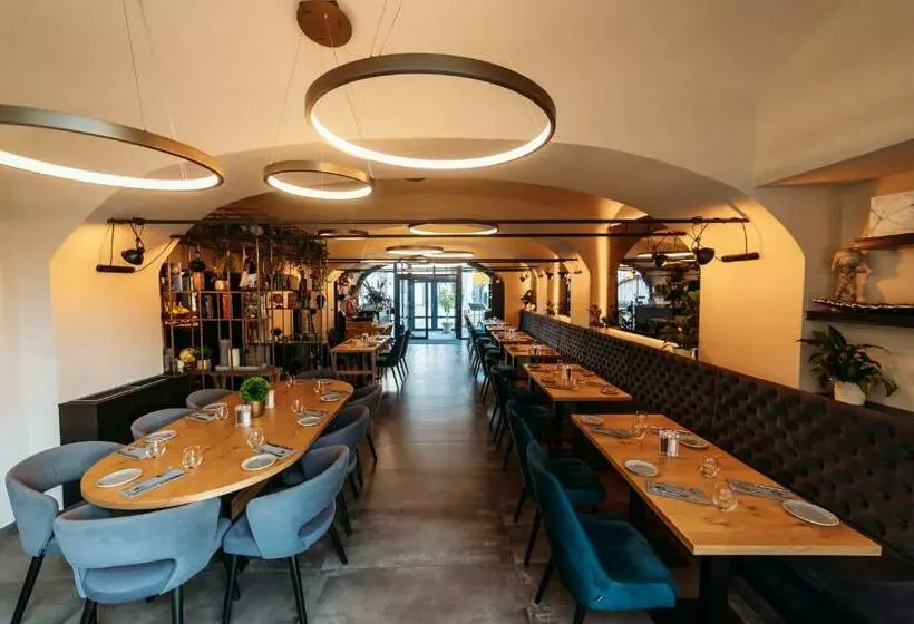 Aamiaismajoitus (B&B) Lábasház Debrecen