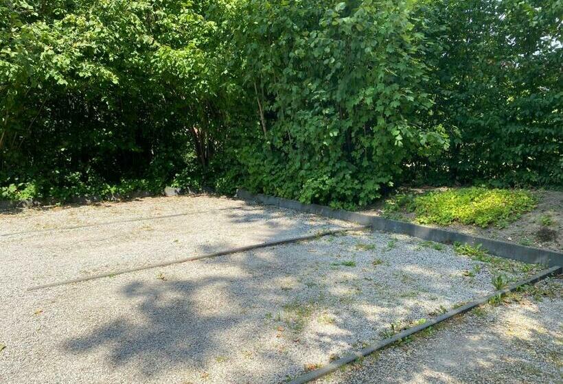 تختخواب و صبحانه Les Nids