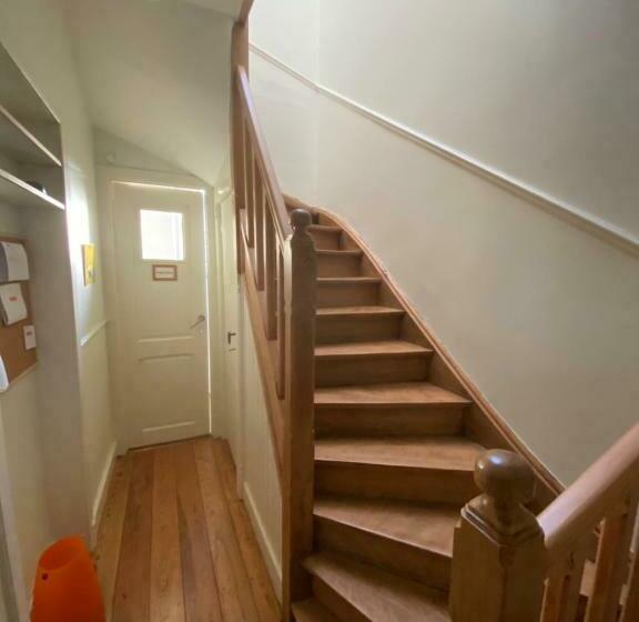 تختخواب و صبحانه Les Nids