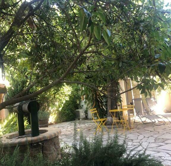 Colors By Reine Du Sud, Proche Des Grands Buffets