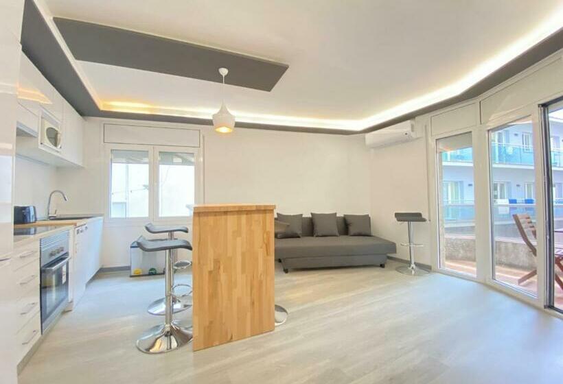 R136 Apartment Buhos