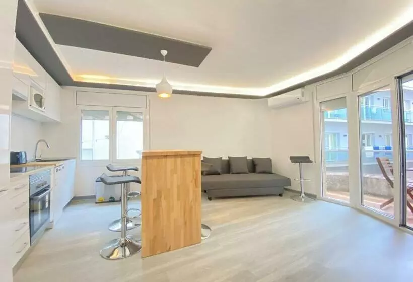 R136 Apartment Buhos