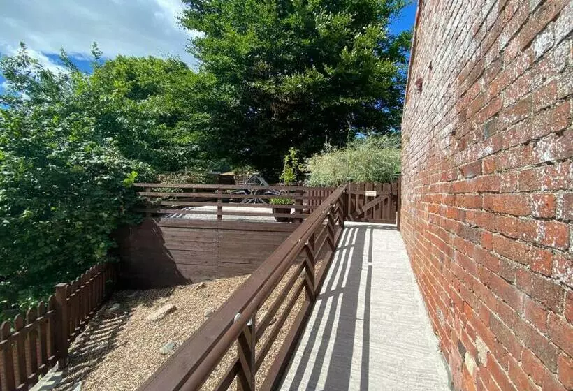 Robyns Nest, Self Catering Cottage